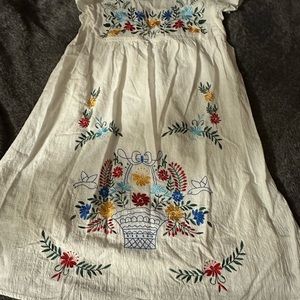 Women’s embroidered short tunic dress